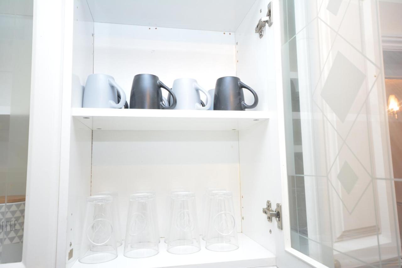 London Luxury 5 Bedroom House 2 Min Walk To The Tube Station 다게넘 외부 사진